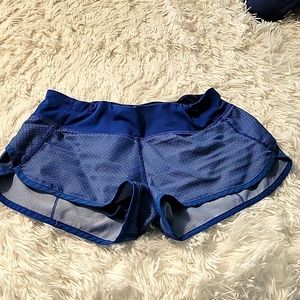 Lululemon Speed up 2.5" shorts